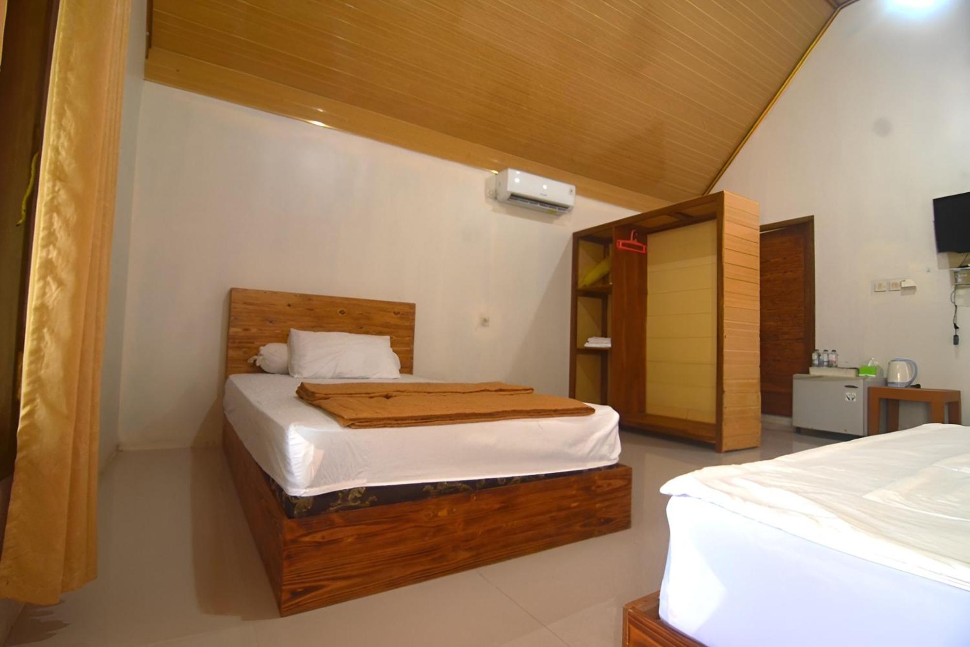 Villa Kopiori Jogjakarta Buitenkant foto