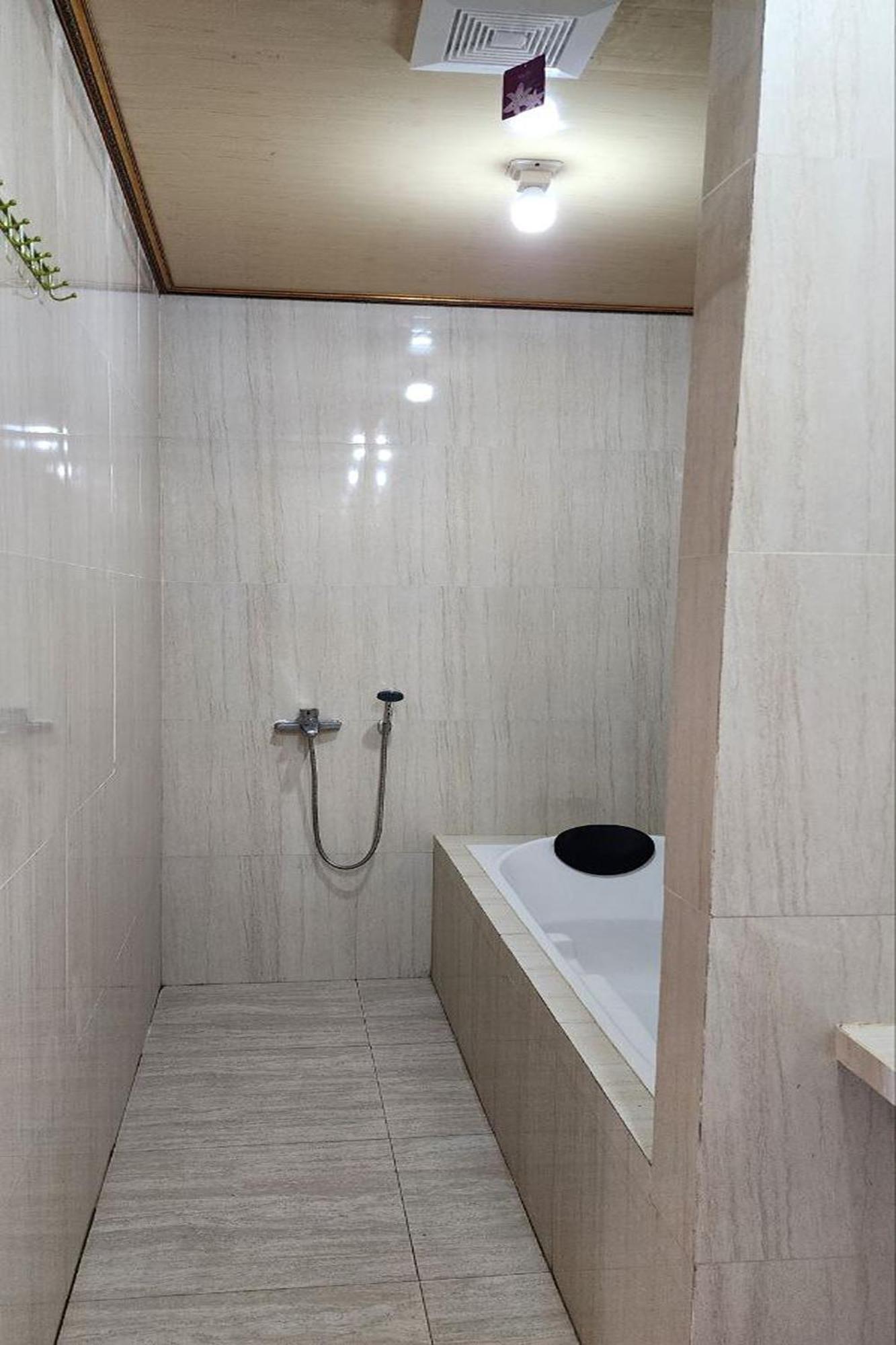 Villa Kopiori Jogjakarta Buitenkant foto